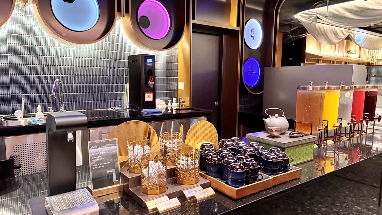 【台中食記】旭集和食集錦 台中店吃到飽 日式Buffet開箱假日餐期，位於台中大遠百近捷運綠線市政府站(價錢/訂位方式)