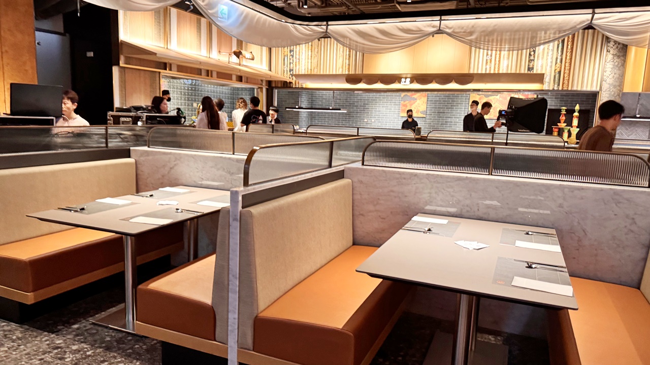 【台中食記】旭集和食集錦 台中店吃到飽 日式Buffet開箱假日餐期，位於台中大遠百近捷運綠線市政府站(價錢/訂位方式)