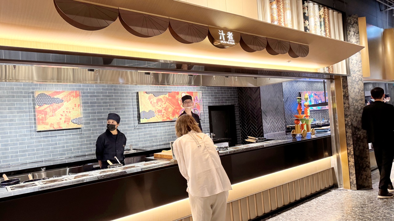 【台中食記】旭集和食集錦 台中店吃到飽 日式Buffet開箱假日餐期，位於台中大遠百近捷運綠線市政府站(價錢/訂位方式)