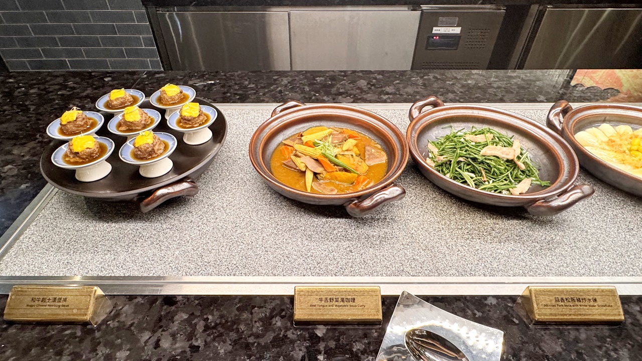 【台中食記】旭集和食集錦 台中店吃到飽 日式Buffet開箱假日餐期，位於台中大遠百近捷運綠線市政府站(價錢/訂位方式)
