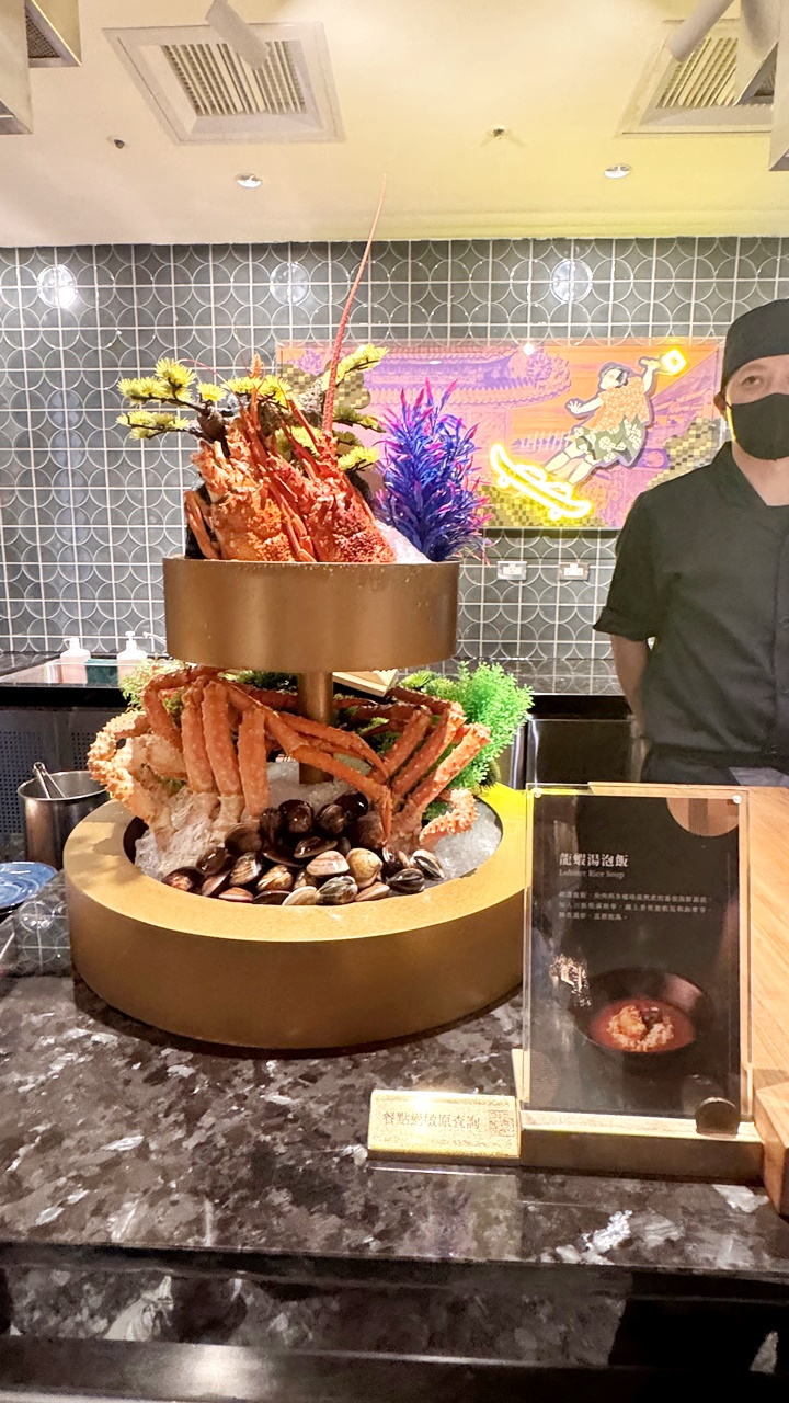 【台中食記】旭集和食集錦 台中店吃到飽 日式Buffet開箱假日餐期，位於台中大遠百近捷運綠線市政府站(價錢/訂位方式)