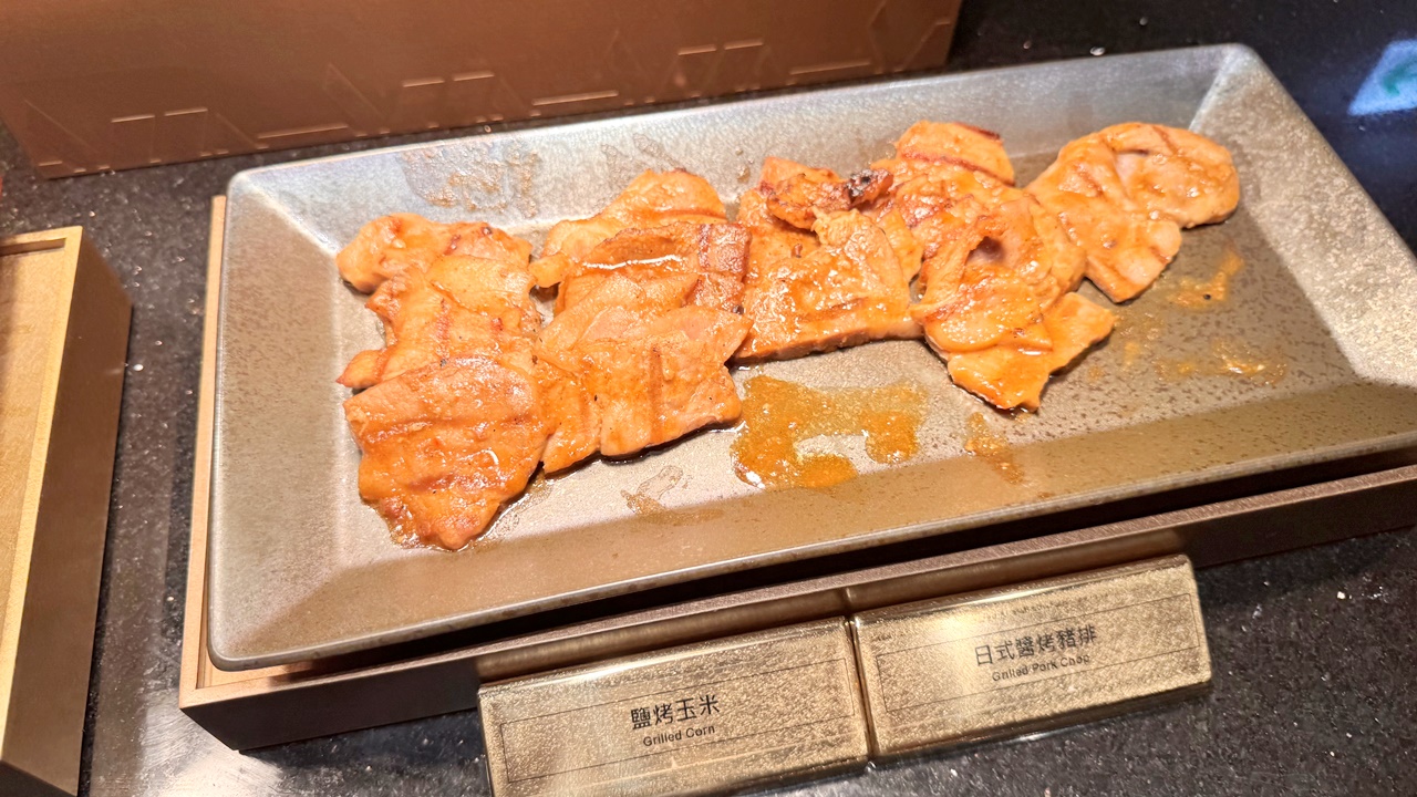 【台中食記】旭集和食集錦 台中店吃到飽 日式Buffet開箱假日餐期，位於台中大遠百近捷運綠線市政府站(價錢/訂位方式)