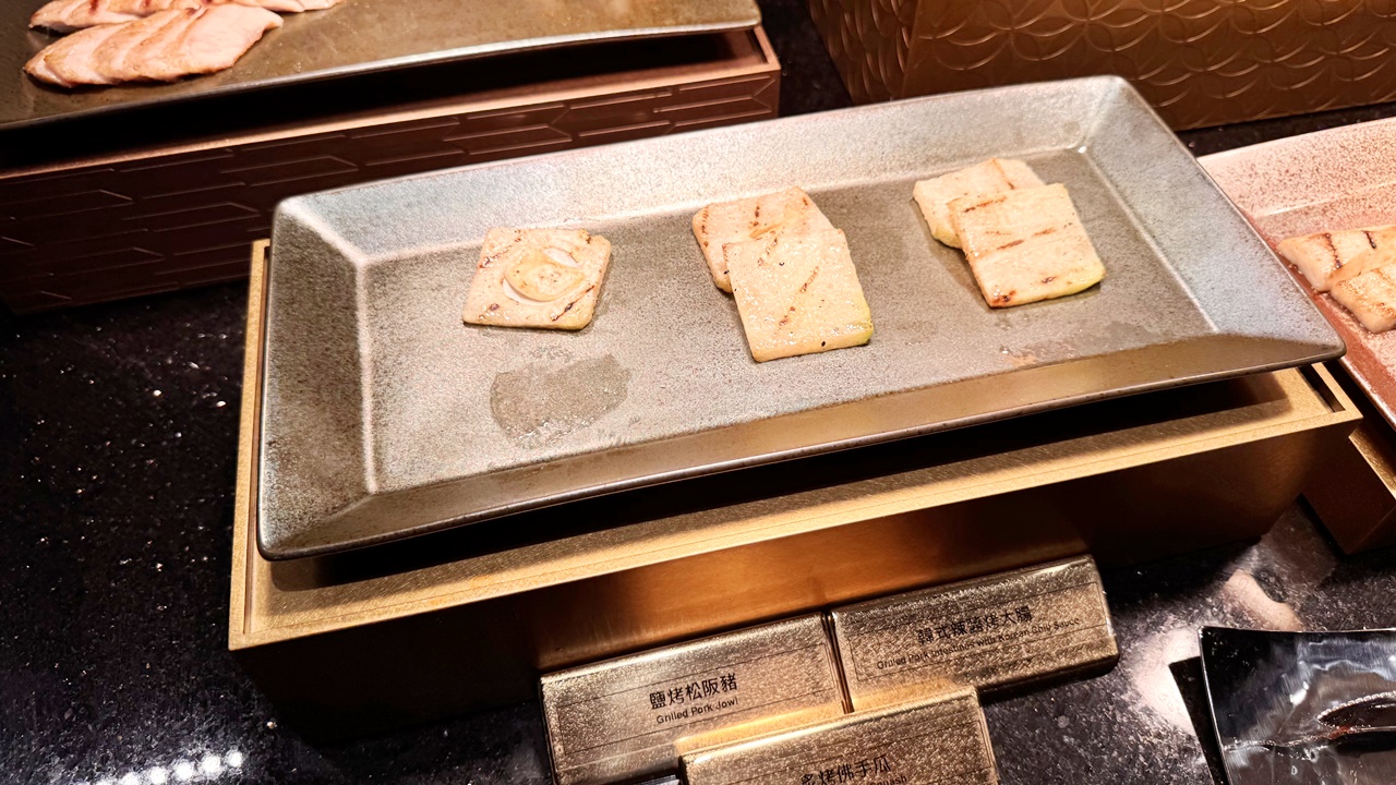 【台中食記】旭集和食集錦 台中店吃到飽 日式Buffet開箱假日餐期，位於台中大遠百近捷運綠線市政府站(價錢/訂位方式)