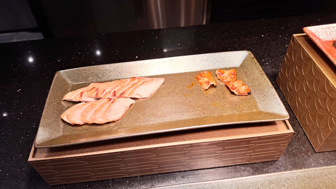 【台中食記】旭集和食集錦 台中店吃到飽 日式Buffet開箱假日餐期，位於台中大遠百近捷運綠線市政府站(價錢/訂位方式)