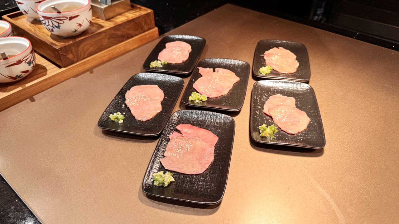 【台中食記】旭集和食集錦 台中店吃到飽 日式Buffet開箱假日餐期，位於台中大遠百近捷運綠線市政府站(價錢/訂位方式)