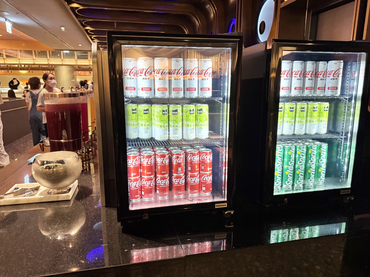 【台中食記】旭集和食集錦 台中店吃到飽 日式Buffet開箱假日餐期，位於台中大遠百近捷運綠線市政府站(價錢/訂位方式)