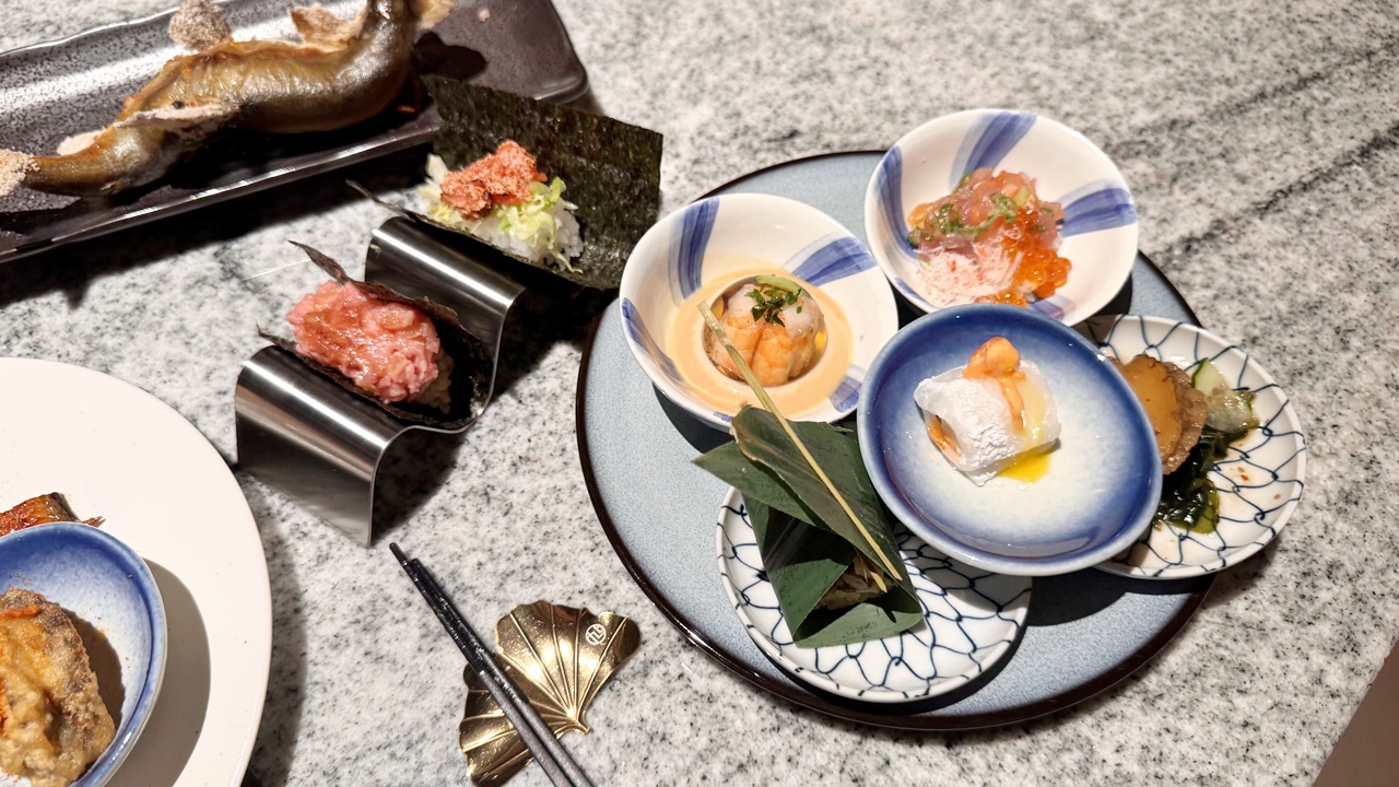 【台中食記】旭集和食集錦 台中店吃到飽 日式Buffet開箱假日餐期，位於台中大遠百近捷運綠線市政府站(價錢/訂位方式)