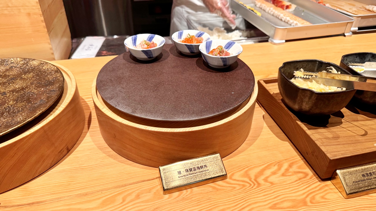 【台中食記】旭集和食集錦 台中店吃到飽 日式Buffet開箱假日餐期，位於台中大遠百近捷運綠線市政府站(價錢/訂位方式)
