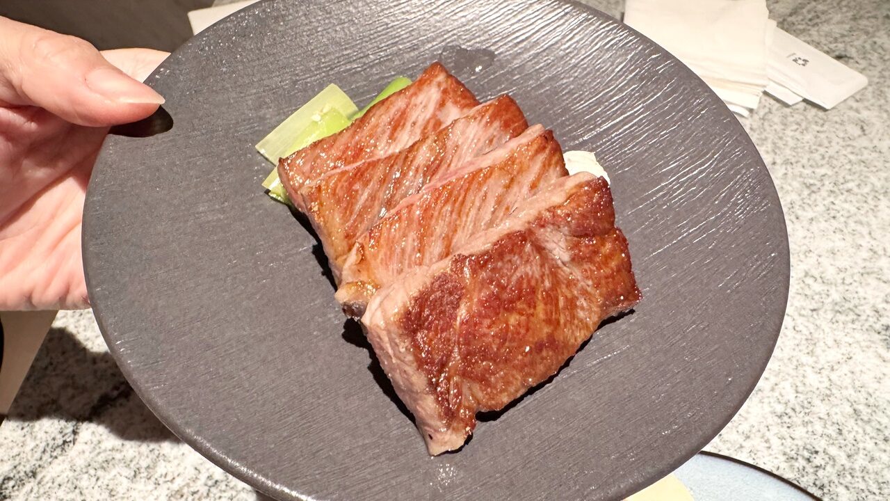 【台中食記】旭集和食集錦 台中店吃到飽 日式Buffet開箱假日餐期，位於台中大遠百近捷運綠線市政府站(價錢/訂位方式)