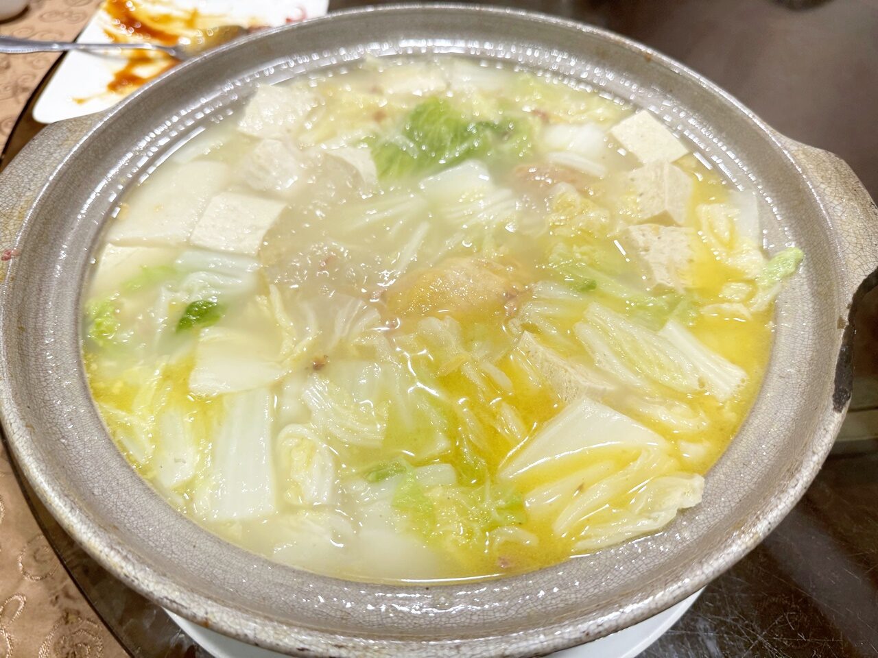 【大安食記】驥園川菜餐廳 台北超強砂鍋土雞湯！米其林推薦60年老字號川菜名店，多樣經典菜色開箱(菜單)