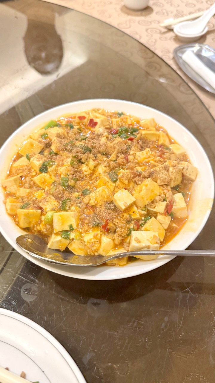 【大安食記】驥園川菜餐廳 台北超強砂鍋土雞湯！米其林推薦60年老字號川菜名店，多樣經典菜色開箱(菜單)