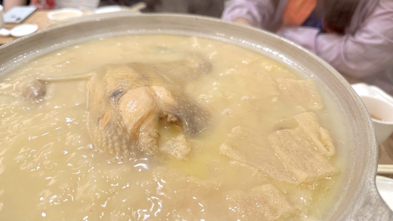 【大安食記】驥園川菜餐廳 台北超強砂鍋土雞湯！米其林推薦60年老字號川菜名店，多樣經典菜色開箱(菜單)